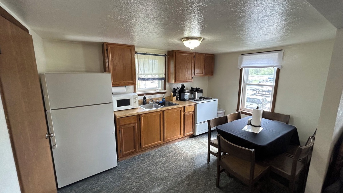 Gypsum Apartment | Stay at this Port Clinton guest unit w/boat/trailer parking & plug in, AC, WiFi!