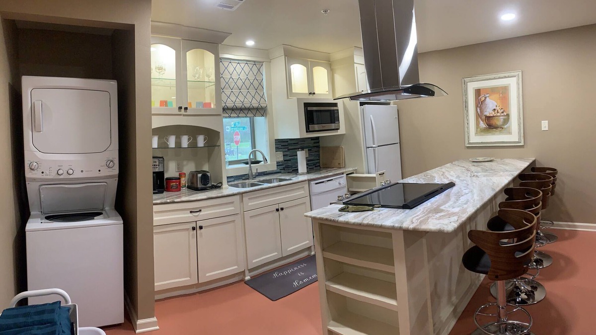 Downtown Little Rock Condo | Stay close to entertainment! nDowntown LR 2 bedroom apt near Simmons Bank Arena