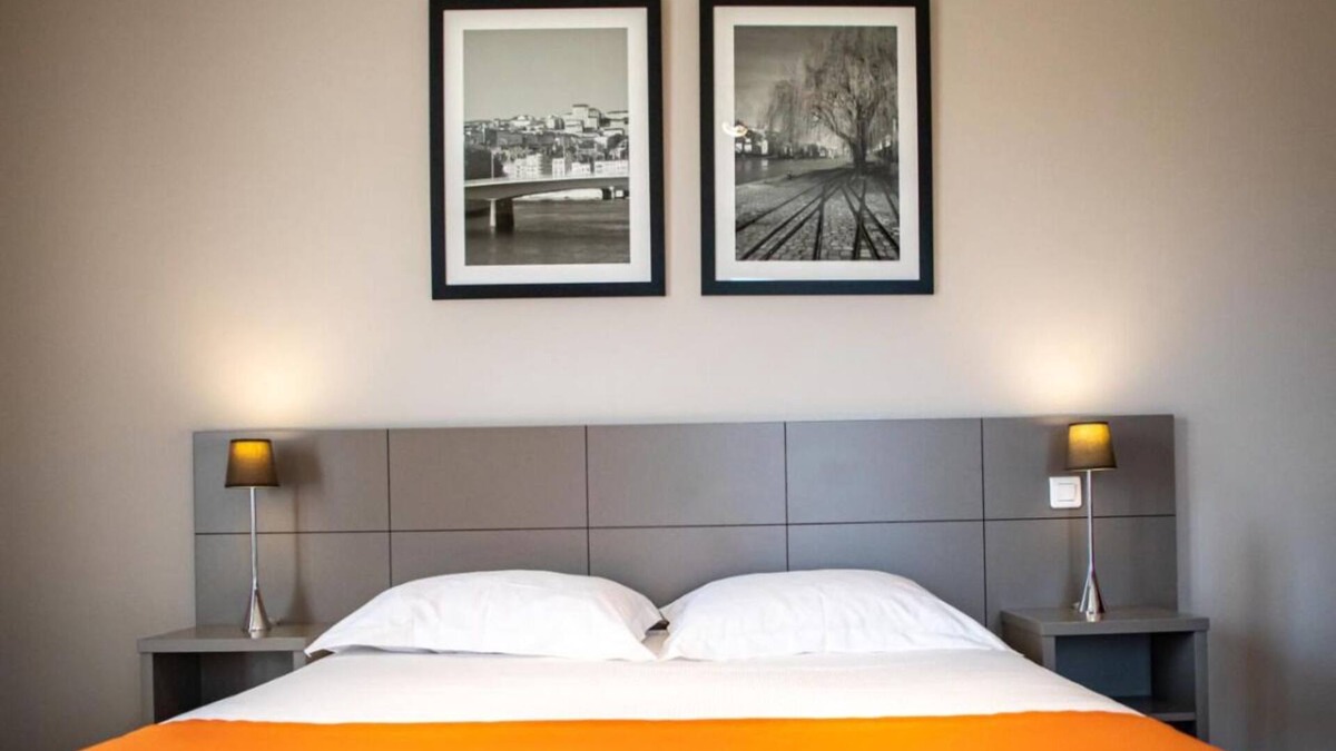 9th Arrondissement Hotel | Stay Close to Place des Terreaux! Pet-friendly Hotel, Kitchenette, City View!