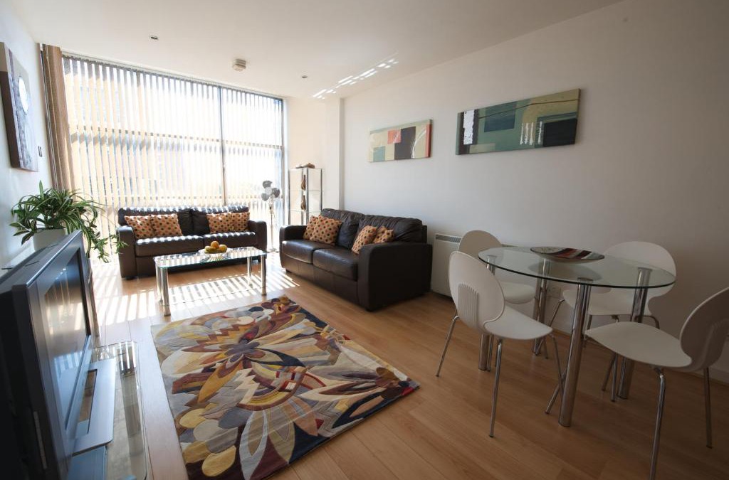 Castlefield Apartment | Stay Deansgate Apartments for 14 nights plus