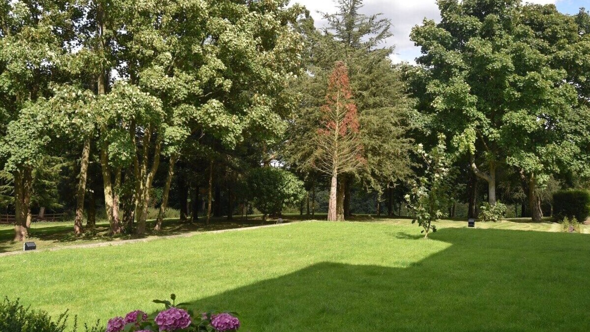 Beccles House | Stay in a Stunning Historic Suffolk Mansion
