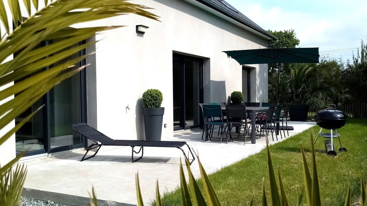 Ploumilliau House | Stay in Brittany House by St Michel