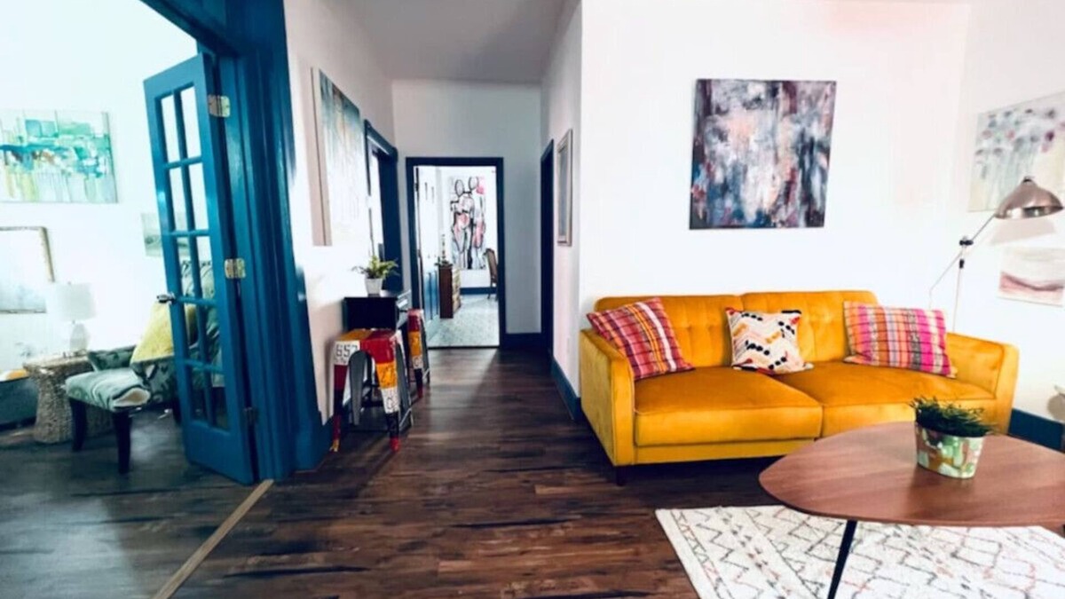 Rome Apartment | Stay in Rome GA Downtown Blue 1 by SiriS