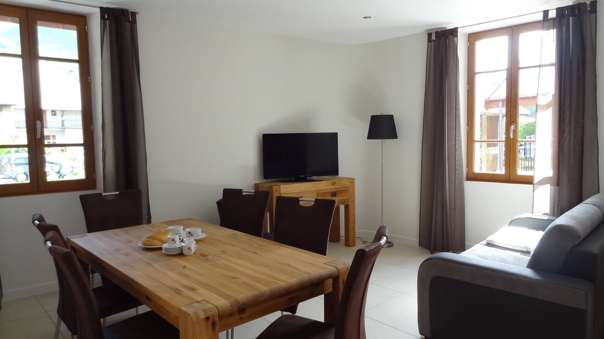 Faverges-Seythenex Condo | Stay in the Pays de Savoie - Chez Léonie - Lake Annecy and mountain areas