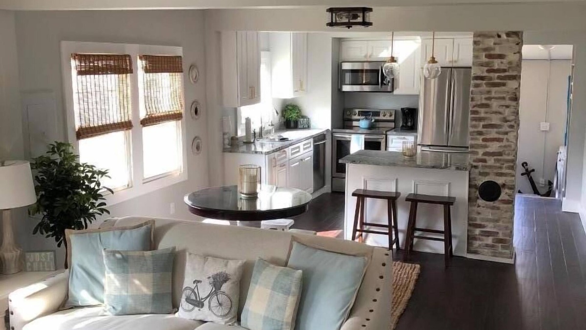 St. Michaels House | Stay in the HEART of Saint Michaels!