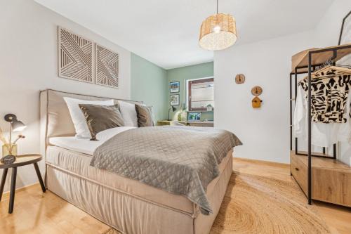 Bayreuth Apartment | Stay Malou Apartment zentrumsnah mit Kaffee-Teebar, Arbeitsplatz, Balkon und kostenlosen Stellplatz