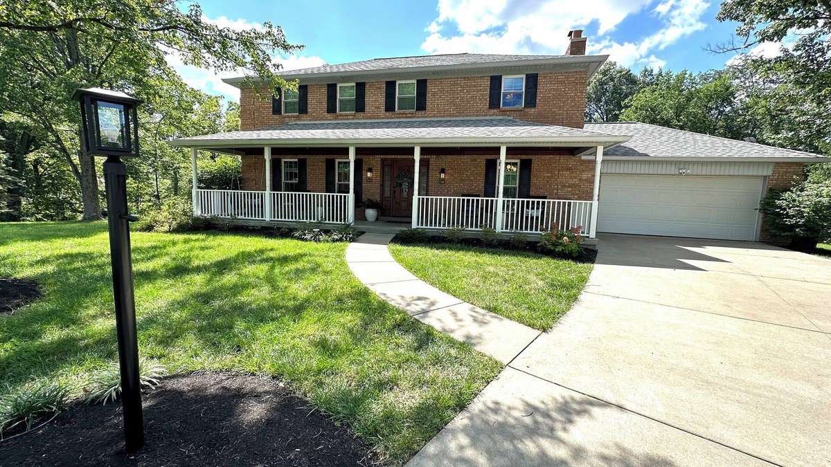Mason House | "Stay 'n Play" in Mason - Game Room/4 Season Room/Wooded Private yard/Firepit