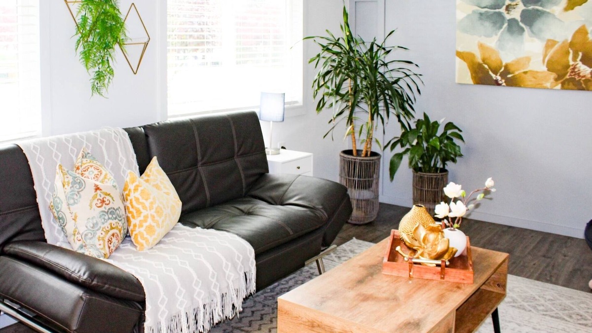 West End House | Stay near Point Defiance Park in our charming 1-bedroom cottage