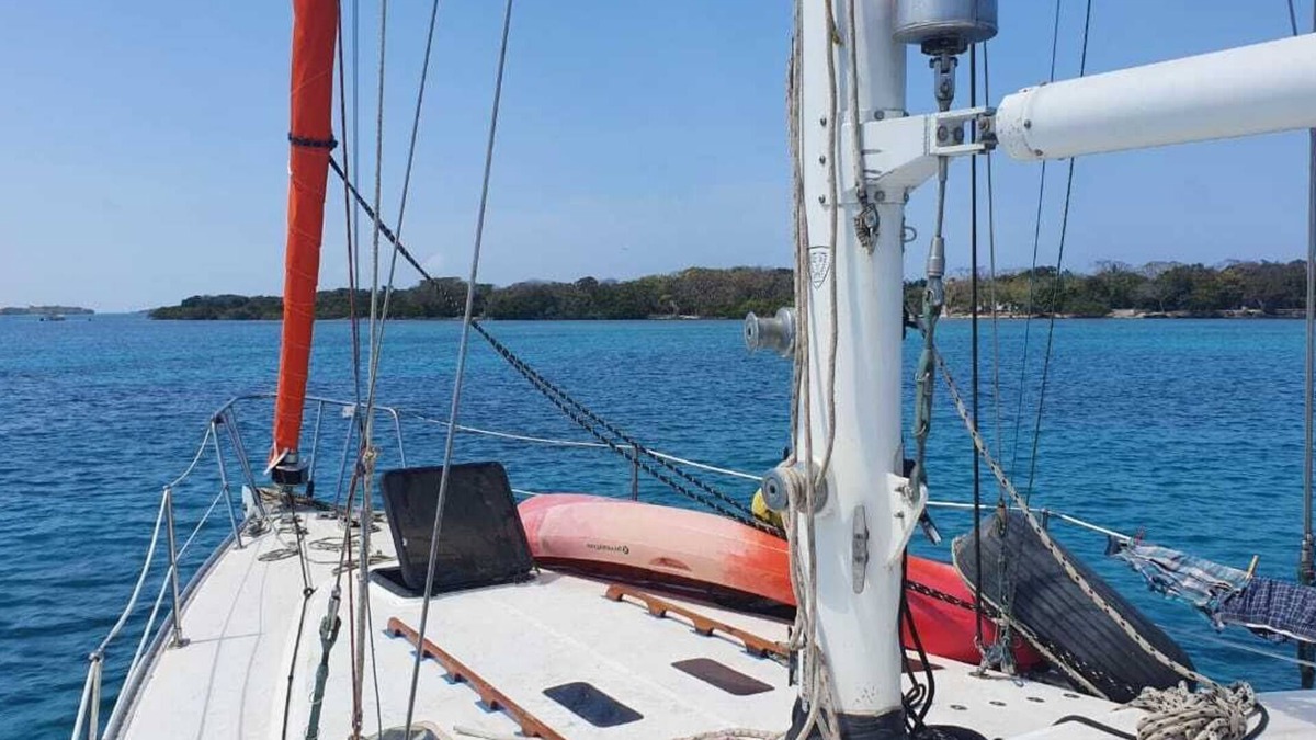 Carti Tupile Boat Rental | Stay on a Sailboat, San Blas