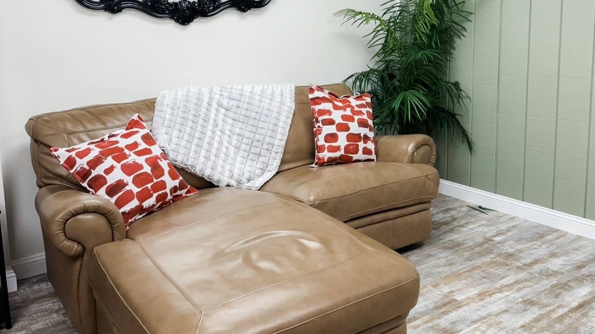 Red Bay Apartment | Stay on Main Street in Red Bay