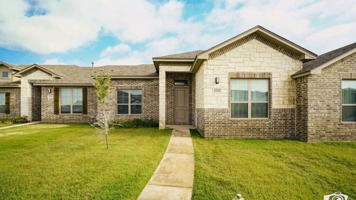 Midland House | “Stay once, carry memories forever” Luxurious, contemporary, comfortable!