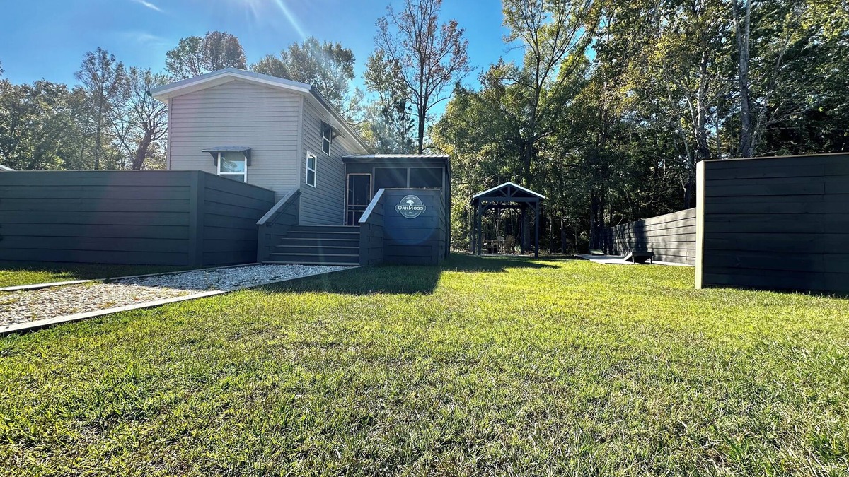 Lake Waccamaw House | Stay Small at Lake Waccamaw 2