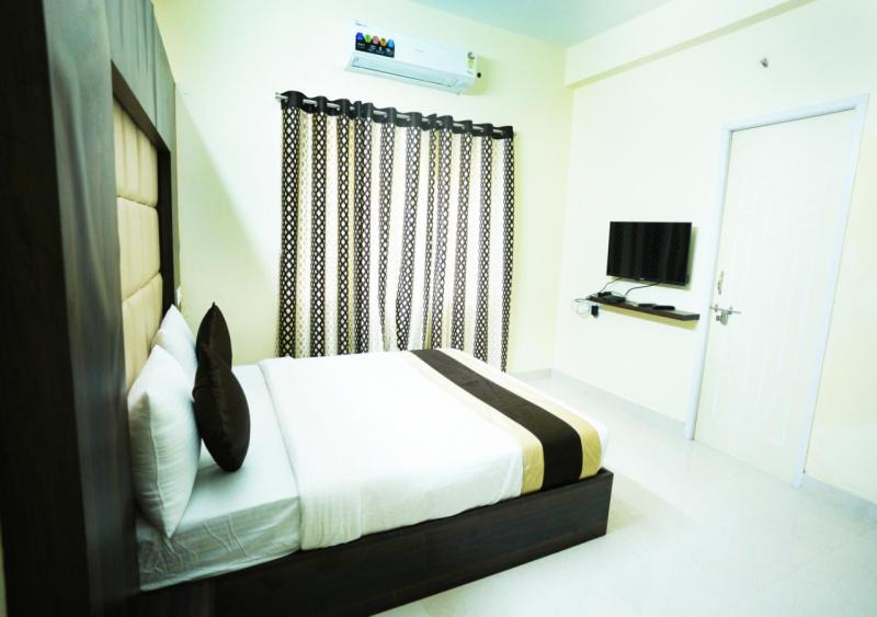 Perambur Purasavakam Hotel | Stay Square Inn Anna Nagar