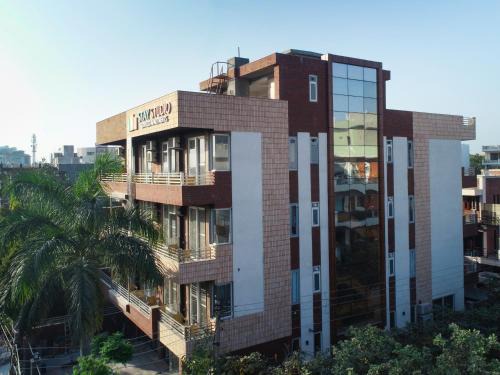 Udyog Vihar House | Stay Studio Hotel & Residences
