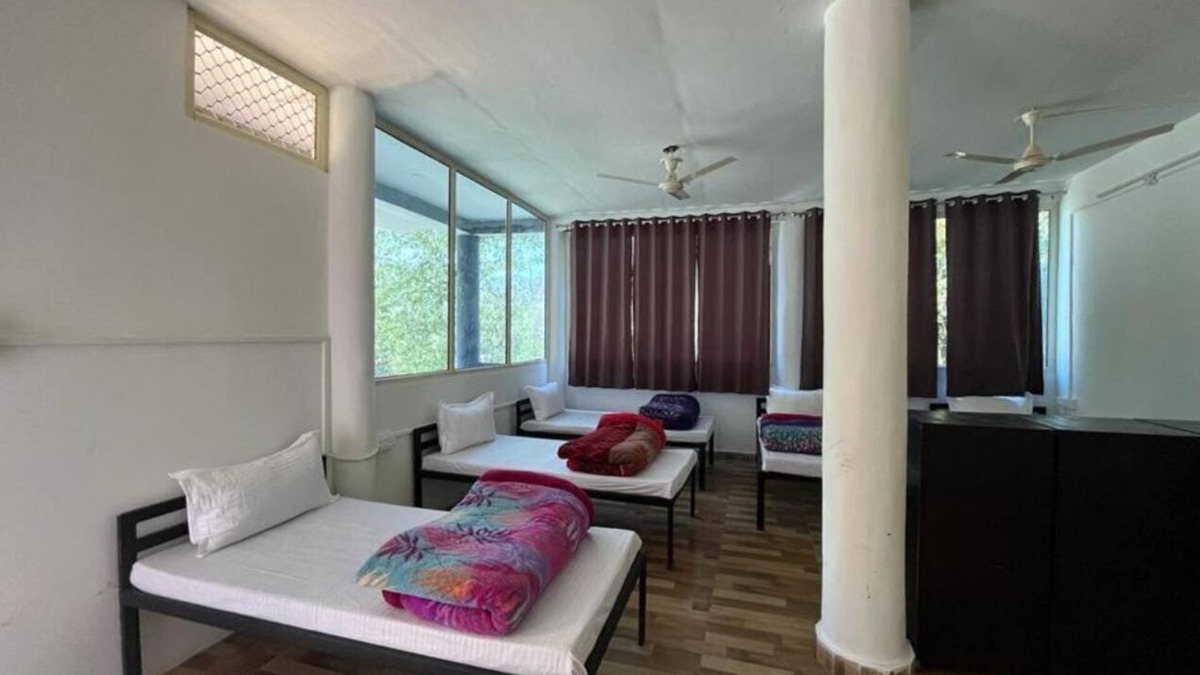 Sirala Apartment | STAY SUKOON- Family room