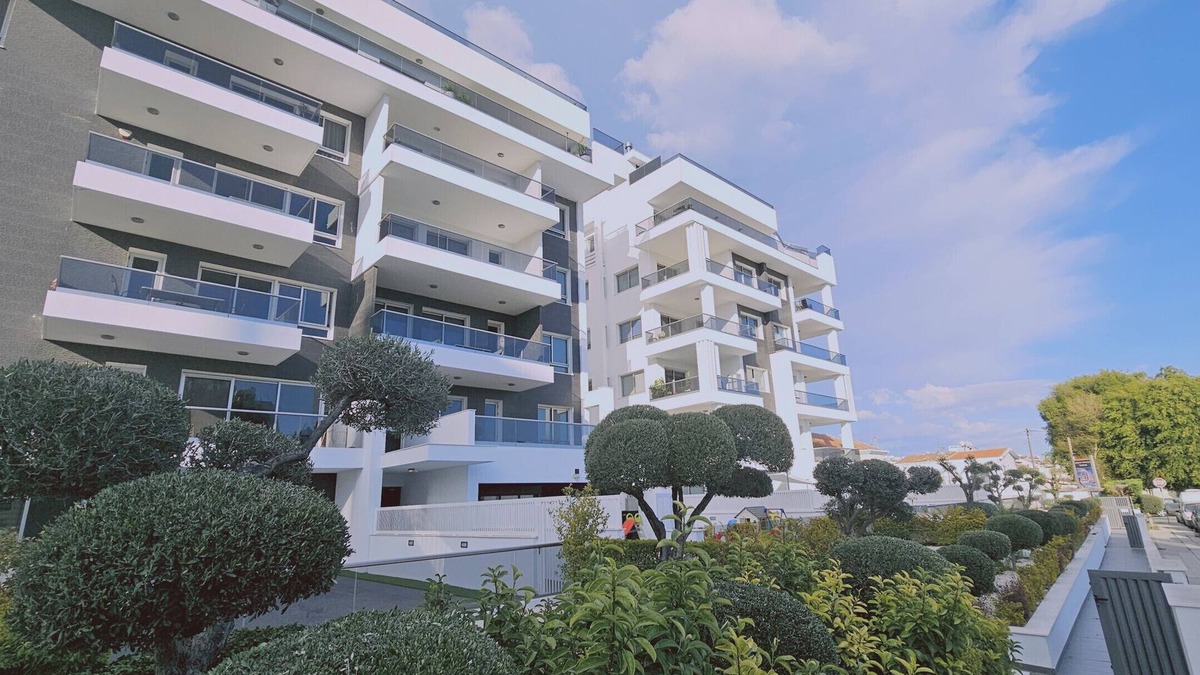 Larnaca City Centre Apartment | STAY White Petals Apartment