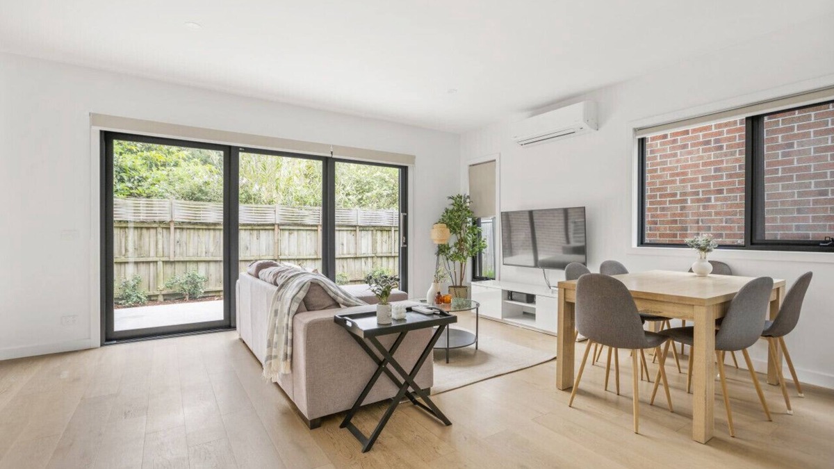 Bayswater North House | StayAU Modern 4BRM TH Bayswater