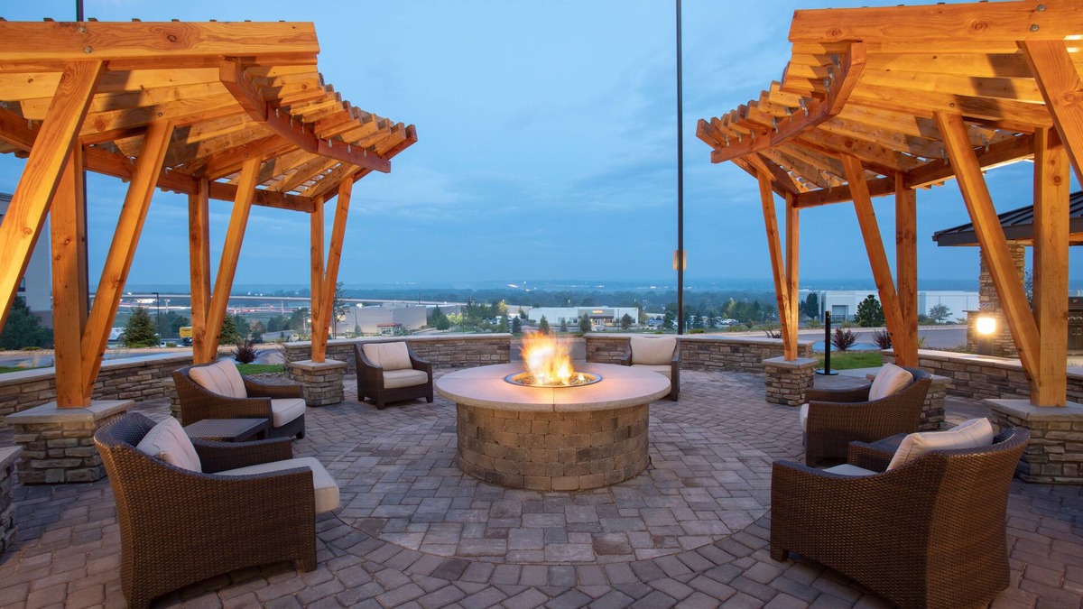 Littleton Hotel | Staybridge Suites Denver South - Highlands Ranch by IHG