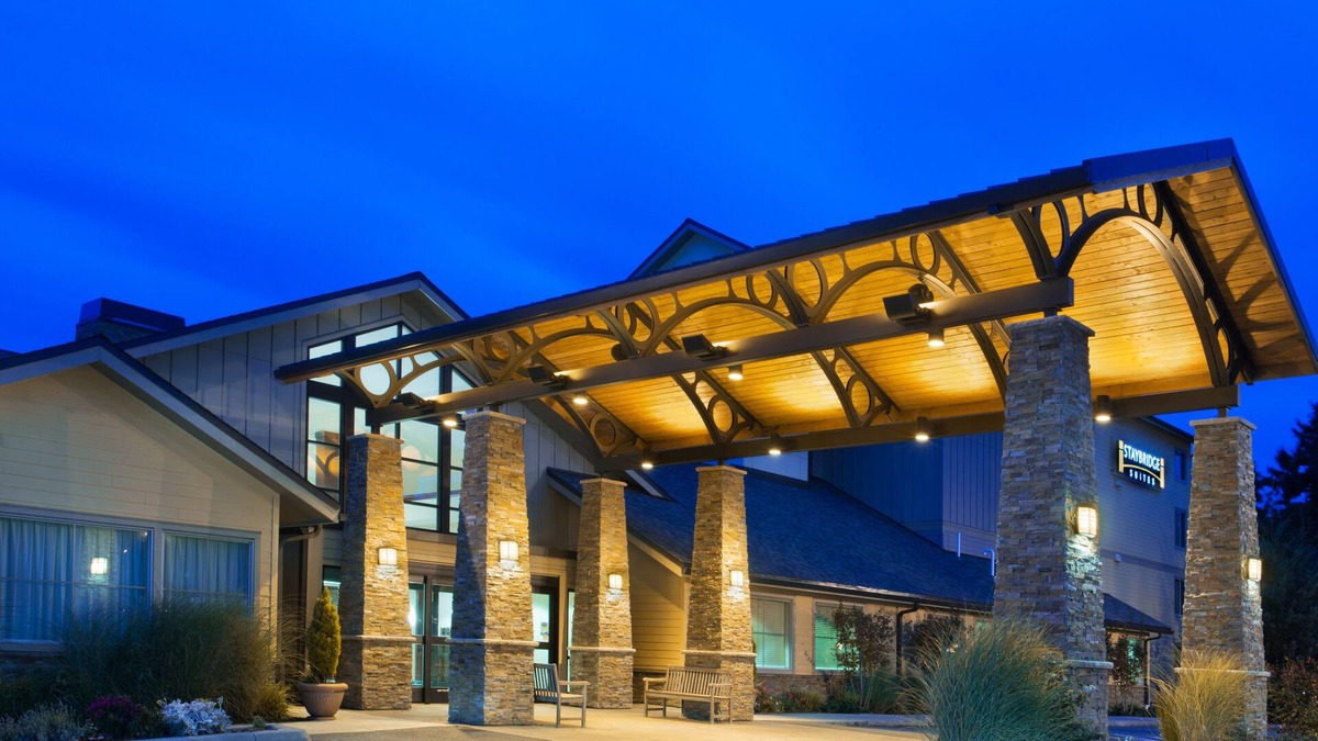 Mukilteo Hotel | Staybridge Suites Everett-Paine Field by IHG