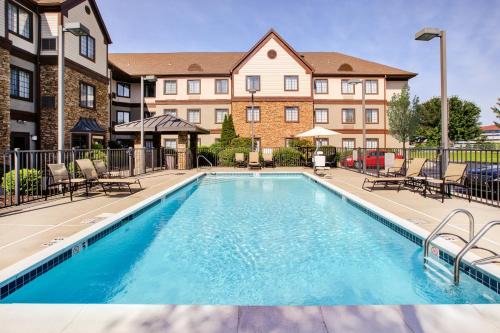 Middletown Hotel | Staybridge Suites Louisville - East by IHG