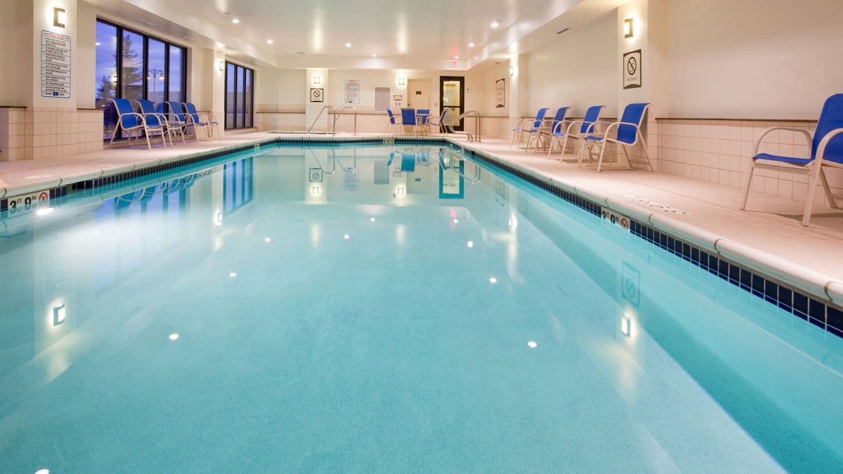 Oconomowoc Hotel | Staybridge Suites Milwaukee West-Oconomowoc by IHG