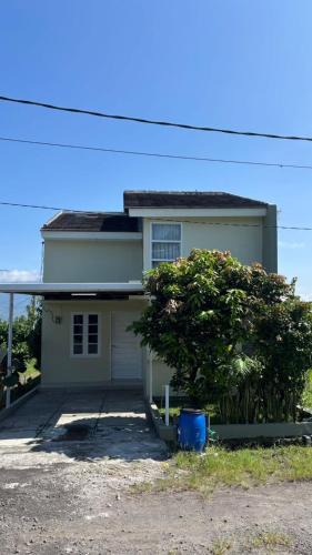 Garut House | Staycation Asyik di Garut! Rumah Rooftop View Kota