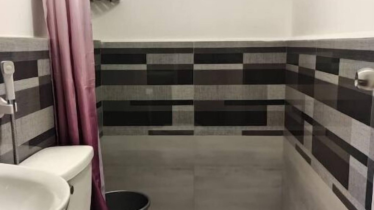 Pasig Apartment | Staycation Comfy Aircon Wifi Room!