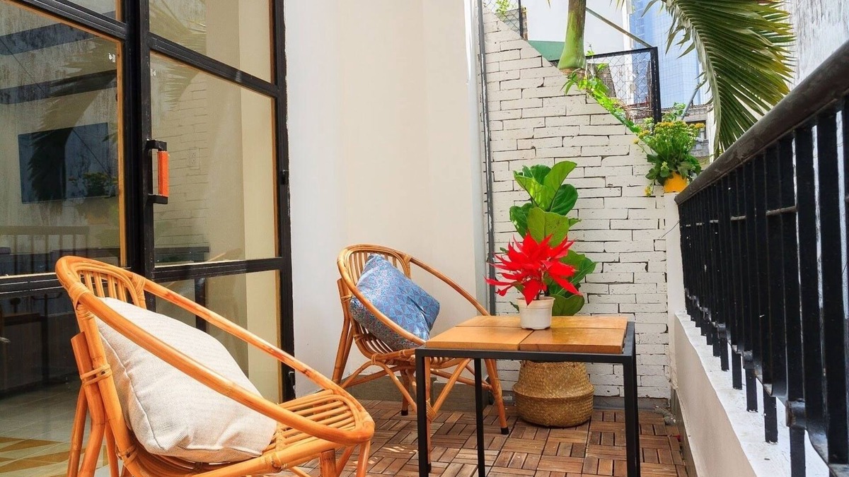 Bach Dang Riverside House | Staycious HomeNear Ben Thanh Market