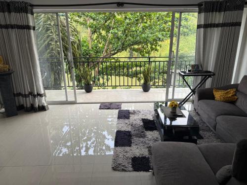 Peradeniya Apartment | StayLOG