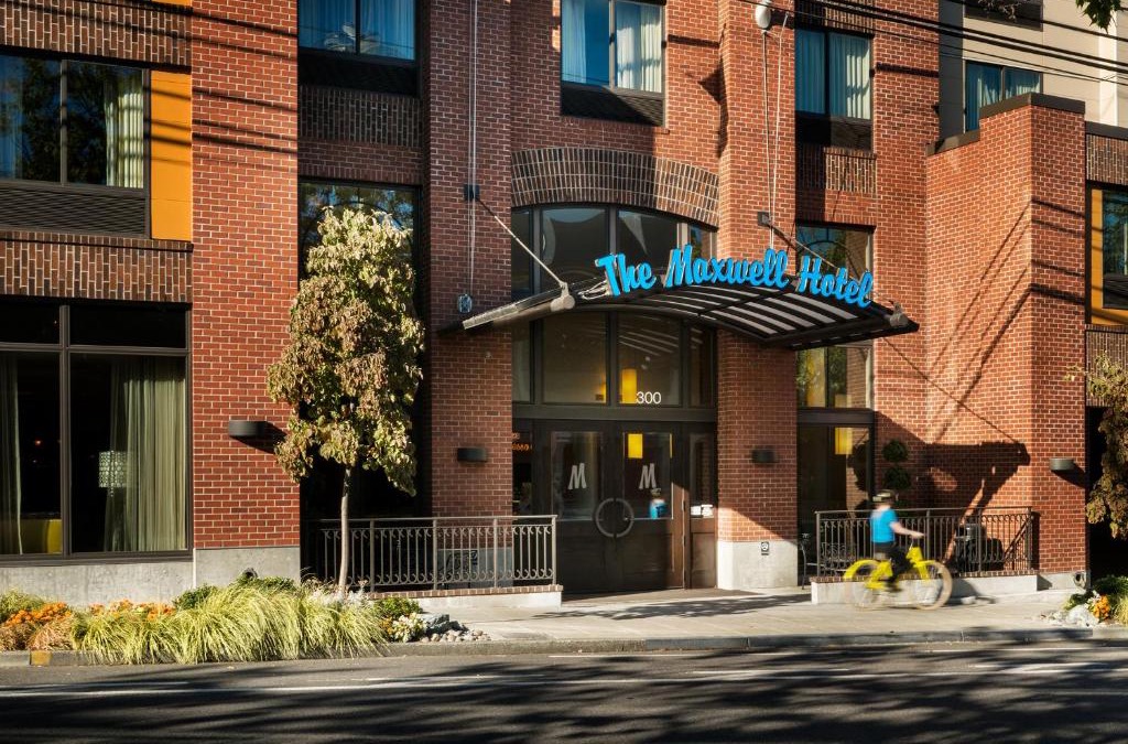 Lower Queen Anne Hotel | Staypineapple, The Maxwell Hotel, Seattle Center Seattle