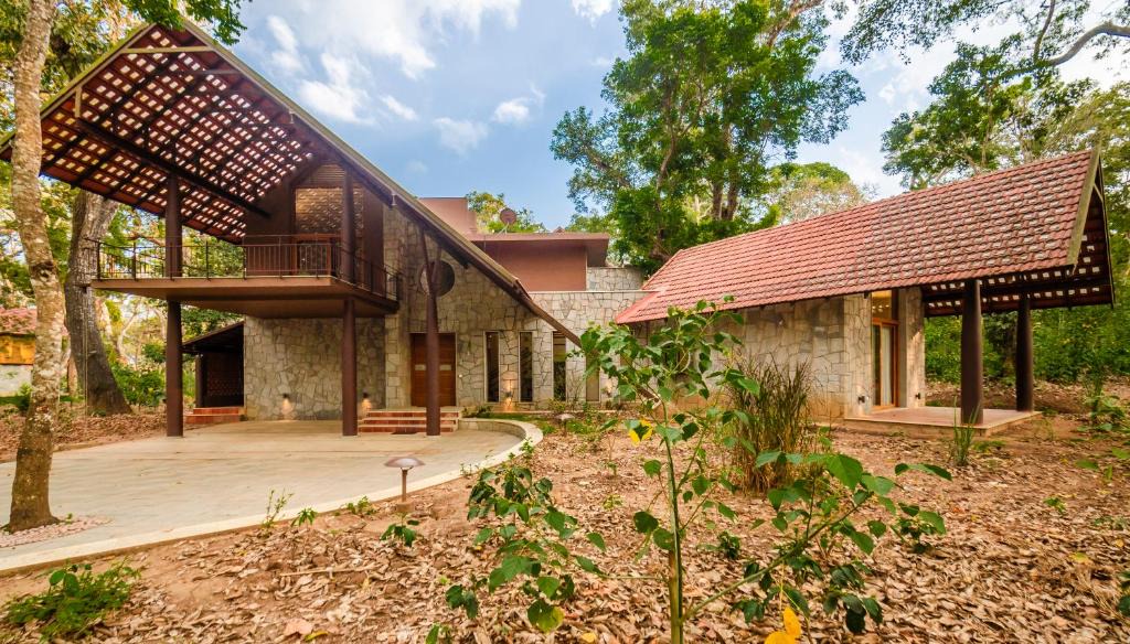 Somvarpet Villa | StayVista at Acacia Villa One - Free Breakfast, Pool, Gym & Indoor Games