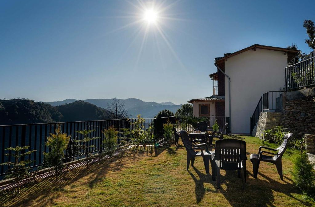 Kasiyalekh Villa | StayVista at Dream Cottage 1