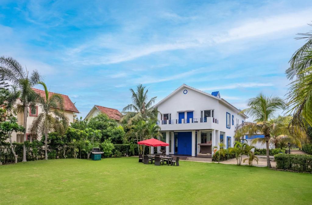 Howrah Villa | StayVista at Timeless Elegance with BBQ and Wi-Fi