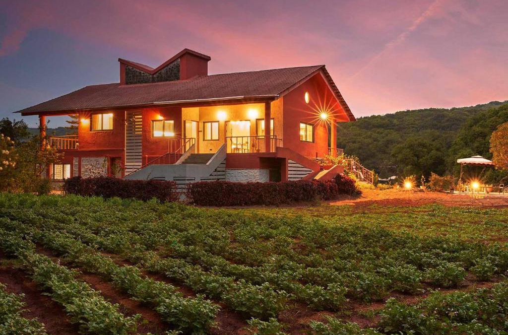 Mahabaleshwar Villa | StayVista's Amoda Villa - Near Venna Lake, Amidst Farmland with Jacuzzi and Indoor Activities