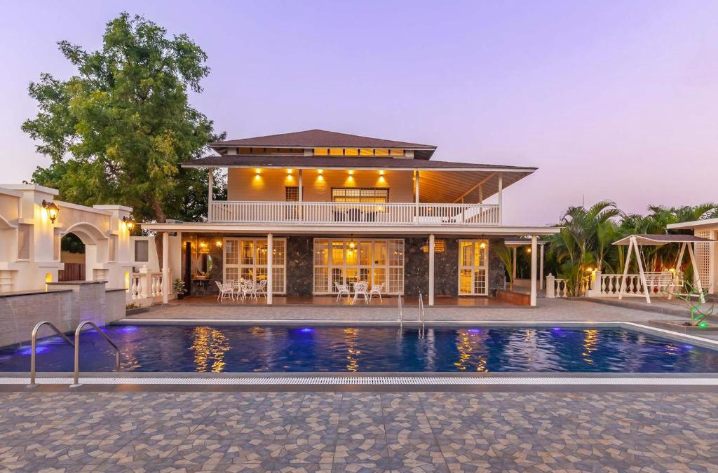 Nashik Villa | StayVista's Lake La Vie - Tranquil Lake-View Villa Amidst Farmland with Pool and Poolside Gazebo - Proximity to Sula