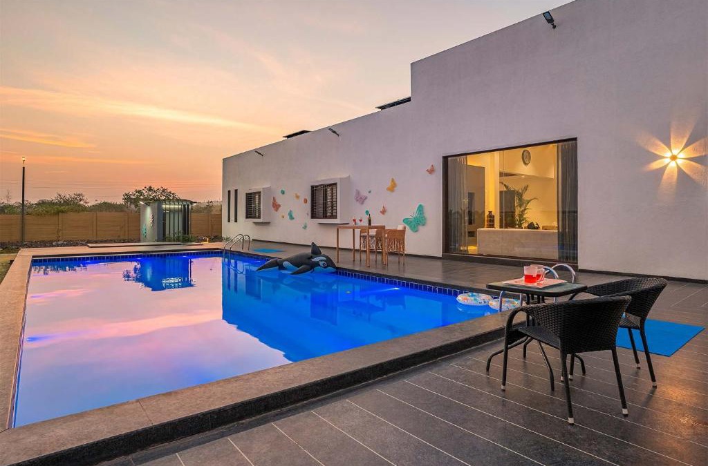 Nashik Villa | StayVista's Le Bon Horizon - Hillside Elegance with Chic Interiors, Poolside Serenity & Picturesque Gazebo - Proximity to Sula