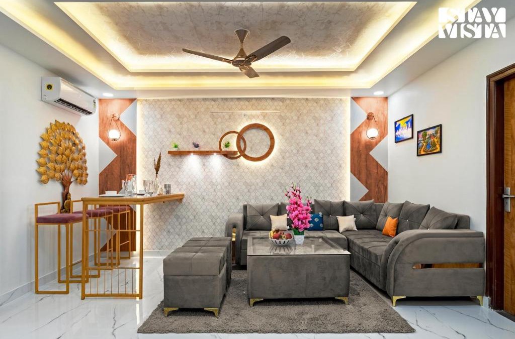 Jaipur Apartment | StayVista's Regal by Aaj - City-Center Villa with Indoor-Outdoor Games, Terrace & Elevator