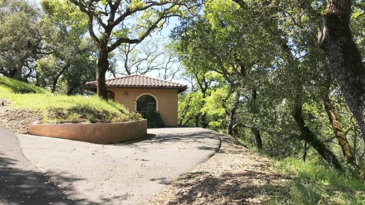 Santa Rosa Cottage | Steelhead Creek Vineyards Garden Casita