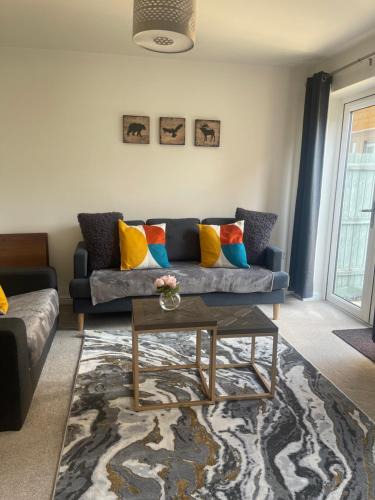 Rushden House | Steeple House
