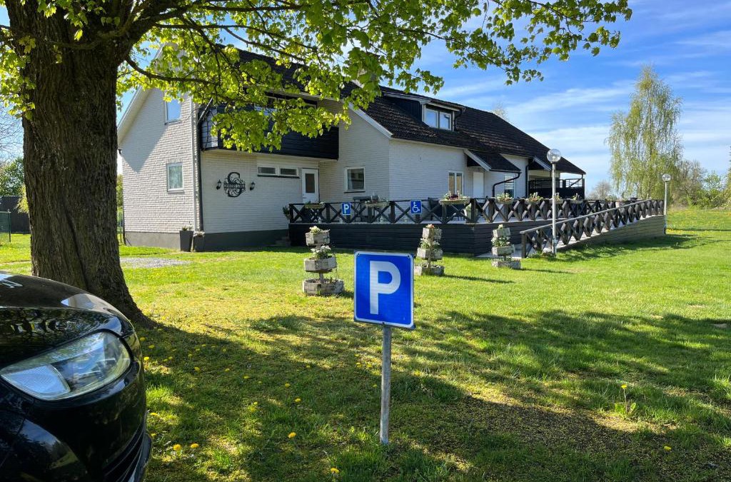 Ljungby Cabin | Stegemans Horse hotel and Country Lodge