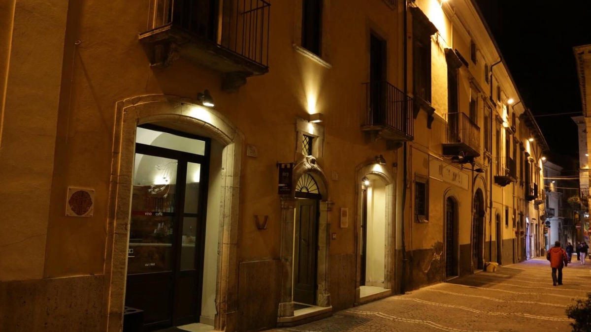 Sulmona Hotel | Stella CasaBono (B&B)