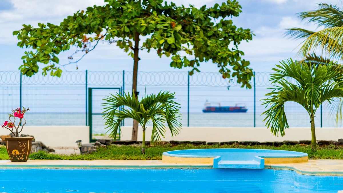 Pointe Aux Sables Villa | Stella Marris Villa- 3 Bedroom Beachfront Villa