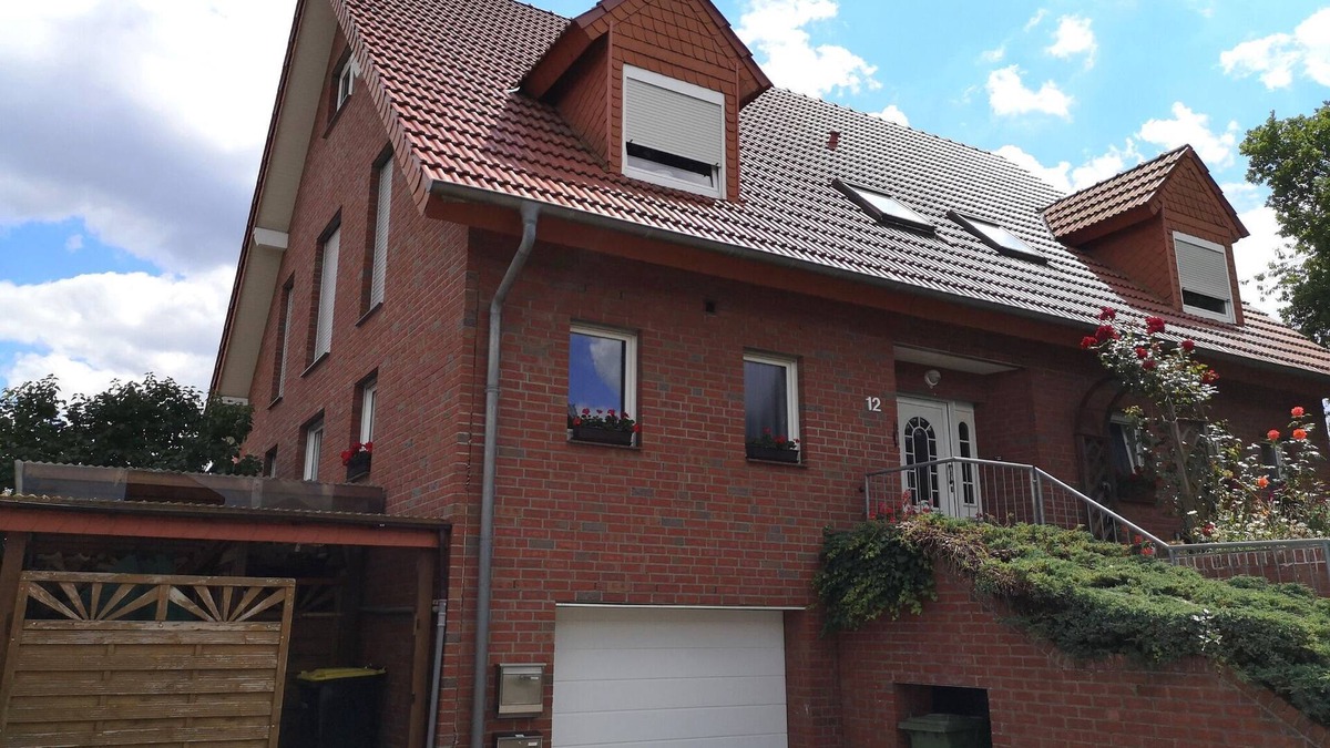 Detmold Apartment | Stellar Apartment in Detmold with Garden