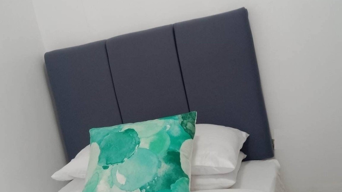 Lian House | Stellka River Side 5min to the sea, super close to hiking trails, Pet Friendly!