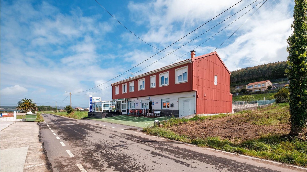 Merexo Apartment | Step into a practically equipped vacation apartment, close to picturesque stretches of coastline and