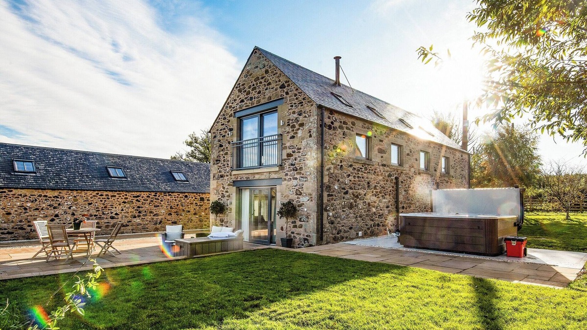 Duns Cottage | Step into the Cart House and you will feel instantly at ease.