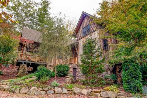 Cheshire House | Stepping Stone