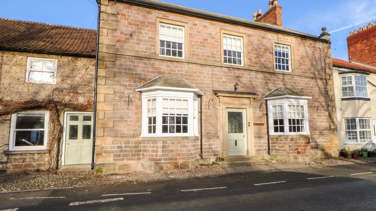 Catterick House | STEPPING STONES, pet friendly in Catterick, North Yorkshire
