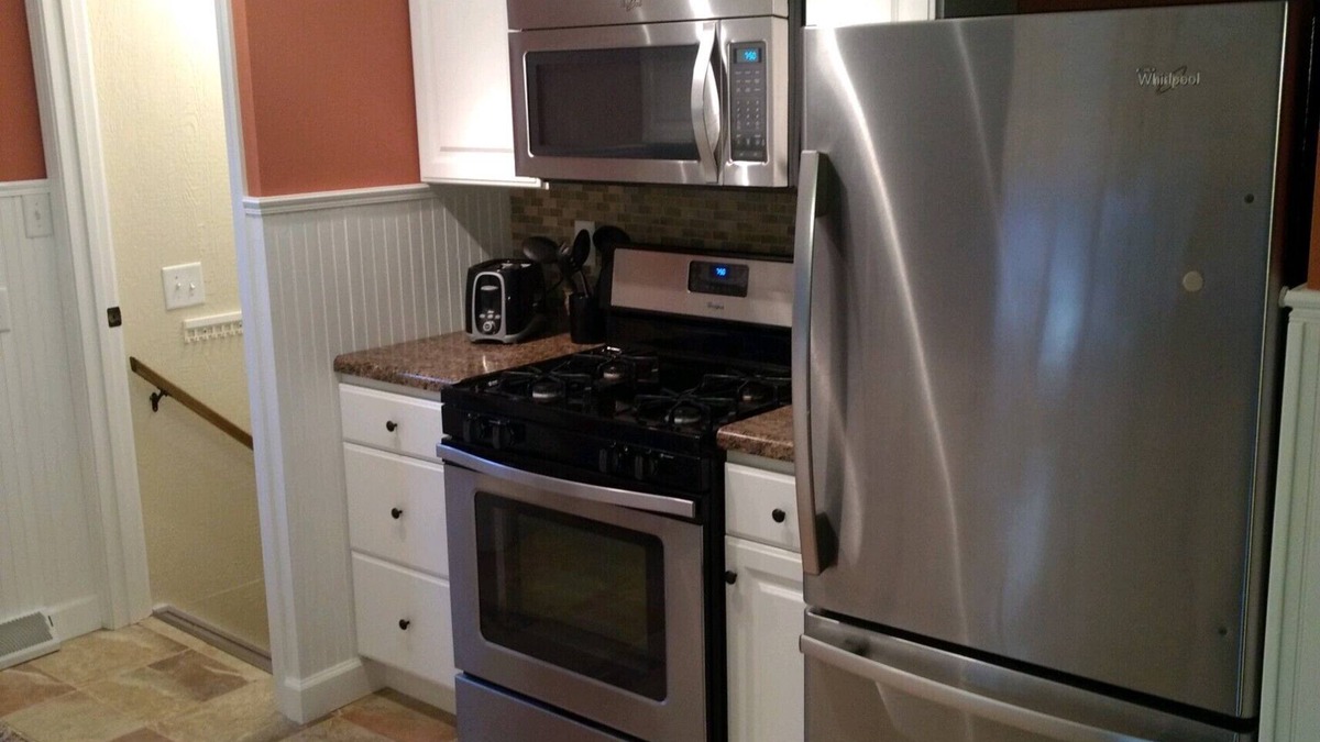 Tomahawk House | Steps from beach, snowmobile trail, boat dock. walking distance to downtown.