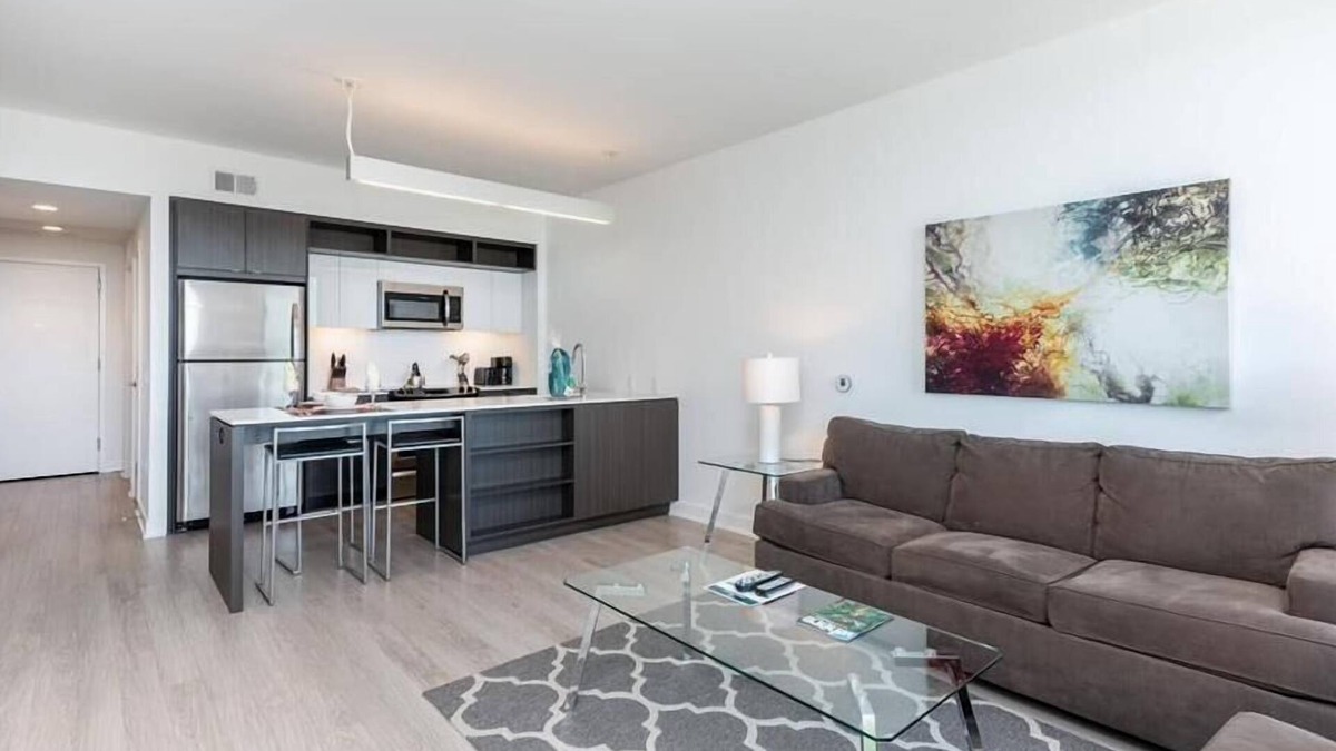 Morristown Apartment | Steps from NJ Transit 1 BR | near Center of Town